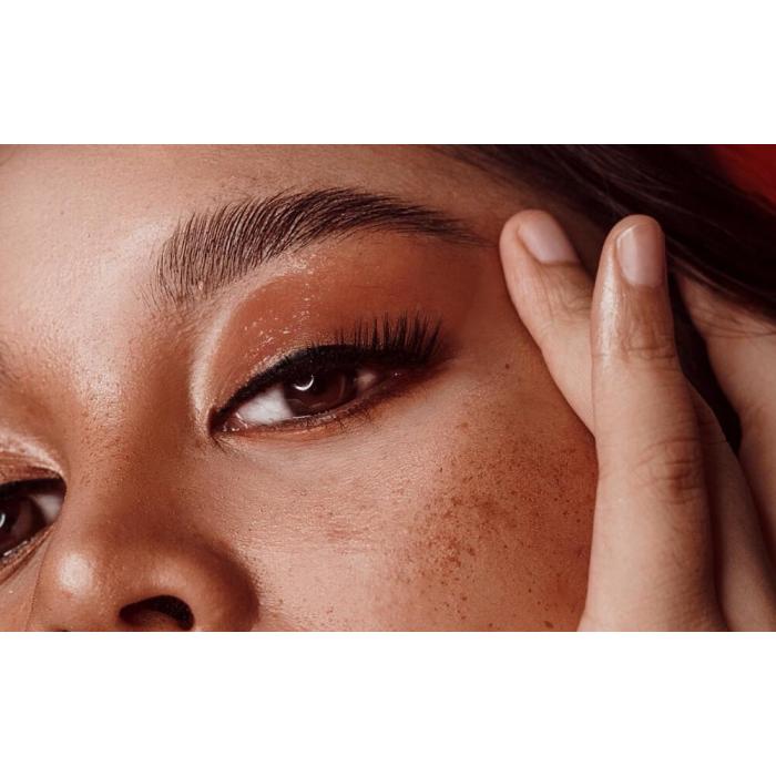 THREAD BROW LIFT: THE SECRET BEHIND THE CELEBRITY FLAT BROW