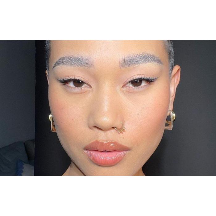 NIKKI MAKE UP’S ULTIMATE FLUFFY BROW TUTORIAL