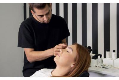 HOW TO MAKE YOUR EYEBROW TINT LAST LONGER